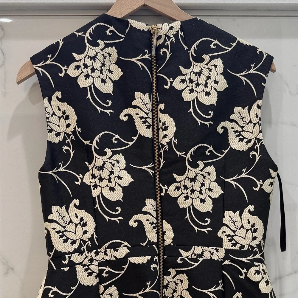 NWT Ted Baker London Black Cream Floral Jacquard Fit & Flare Mini Dress Size 4 - Picture 8 of 9